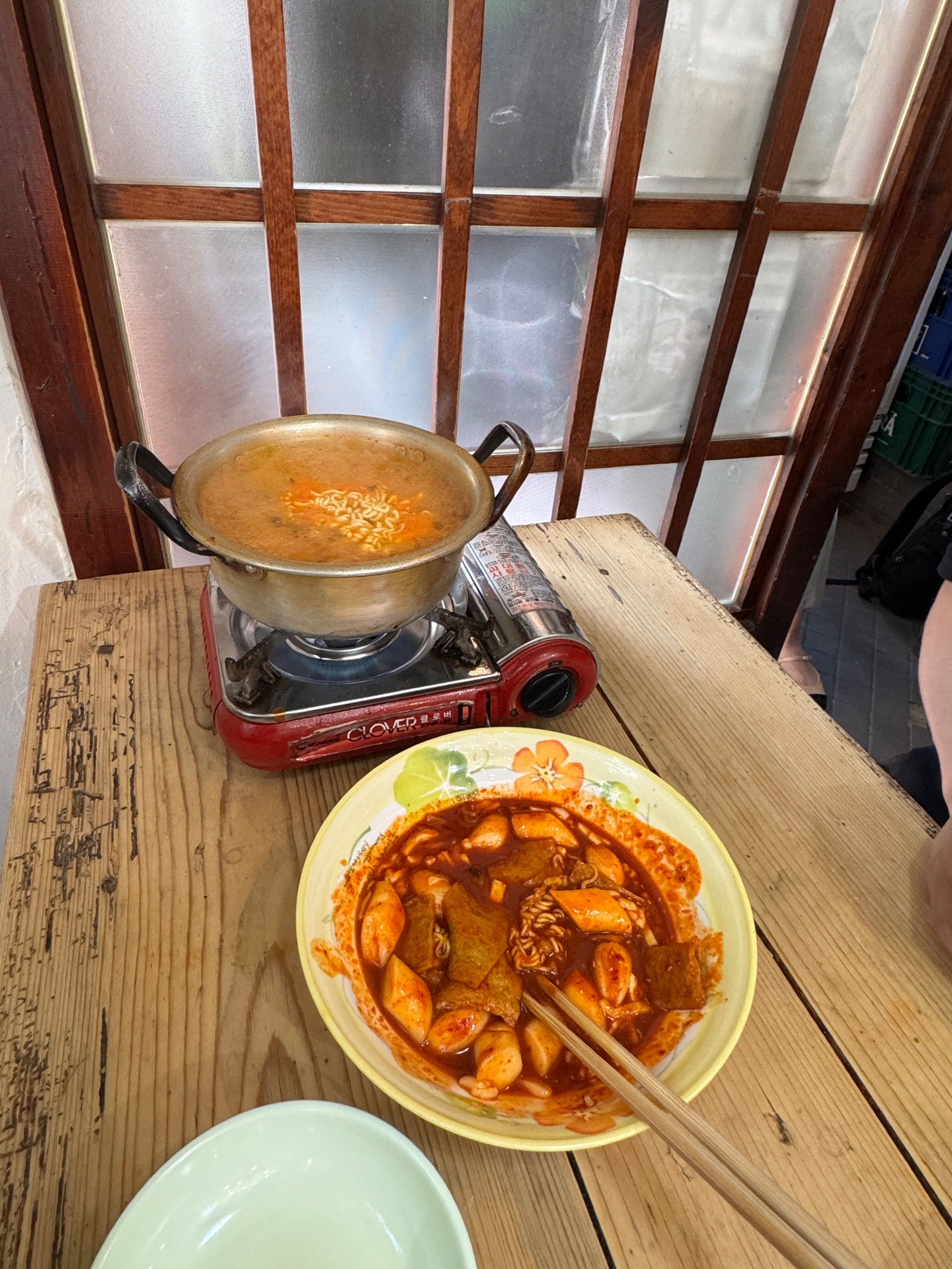Wood-fired Pizza, Tteokbokki, Cafés & Rooftop Views in Hyehwa 3