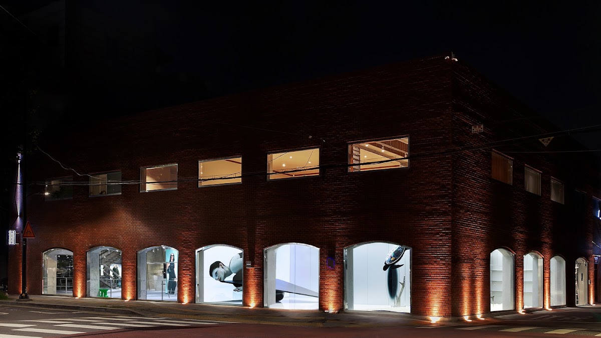 Toy Story Nostalgia and Character Pop-up Culture in Seongsu 2