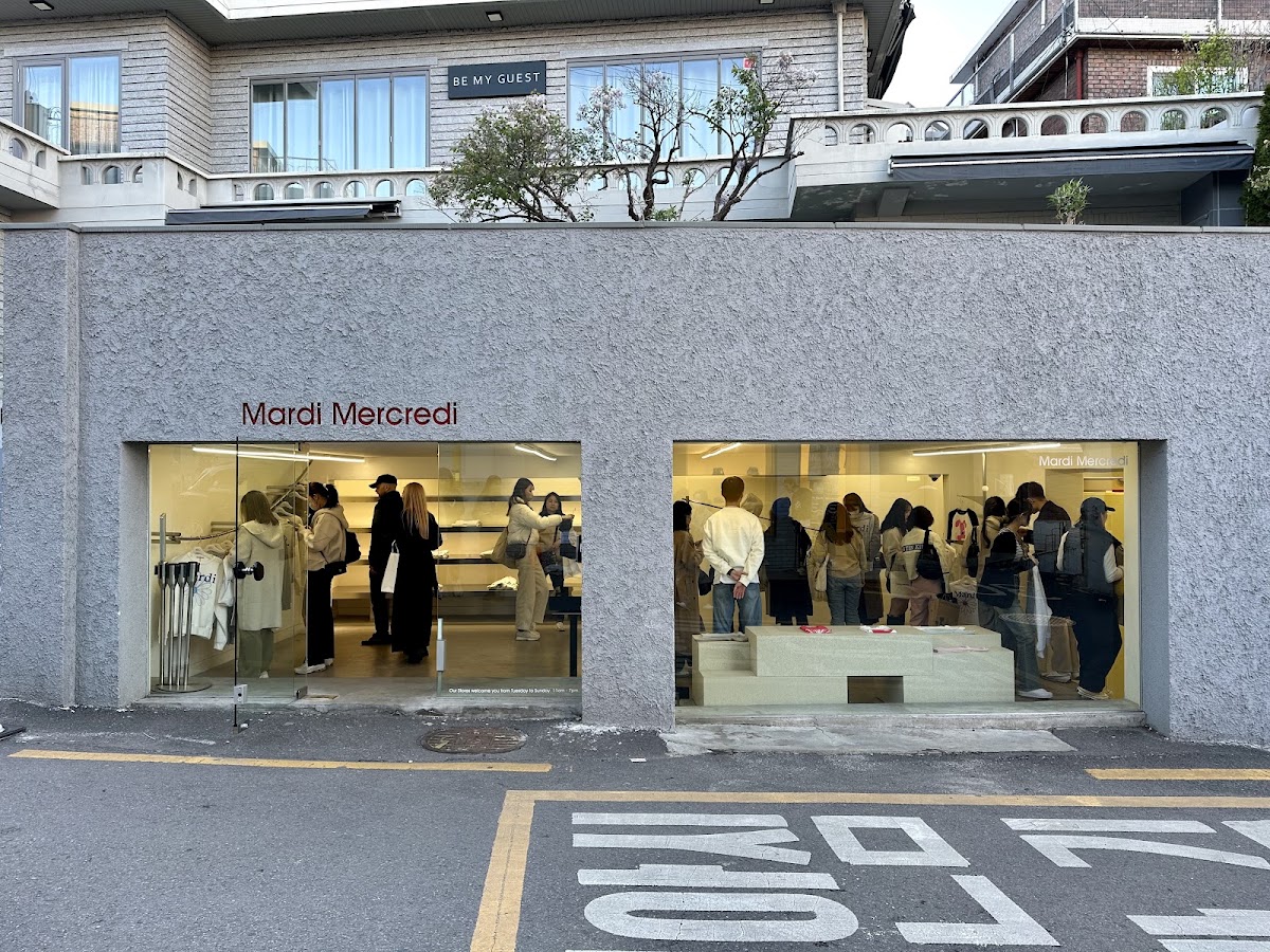 Character Goods & K-Fashion Shopping in Seongsu 3
